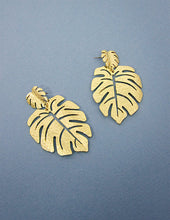 Load image into Gallery viewer, Monstera earrings Tropical plant Leaf earring Nature inspired floral leaves Post earrings