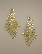 Load image into Gallery viewer, Evergreen leave earrings Laurel leave earrings Falling Needle leaf plant Leaf earring Nature inspired Post Earrings
