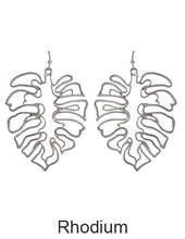 Load image into Gallery viewer, Monstera earrings Tropical plant Leaf earring Nature inspired floral leaves Long drop earrings