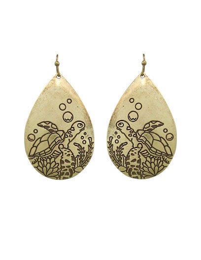 Under Sea and Turtle Designed Engraved Teardrop Shape Drop Dangle Earrings