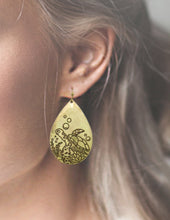 Load image into Gallery viewer, Under Sea and Turtle Designed Engraved Teardrop Shape Drop Dangle Earrings