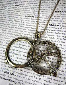 Dragonfly 6 Times Magnifier Magnifying Glass Sliding Top Magnet Pendant Necklace, 30 inch plus 3 inch