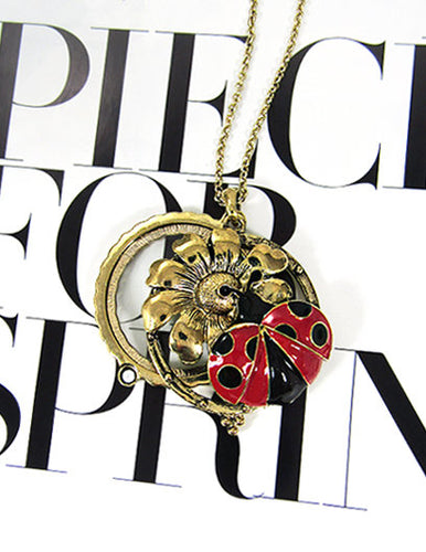 Ladybug with Flower  6 Times Magnifier Magnifying Glass Top Sliding Magnet Pendant Necklace, 30 inch plus 3 inch