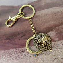 Load image into Gallery viewer, Elephant  6 Times Magnifier Magnifying Glass Top Sliding Magnet Pendant Key Chain