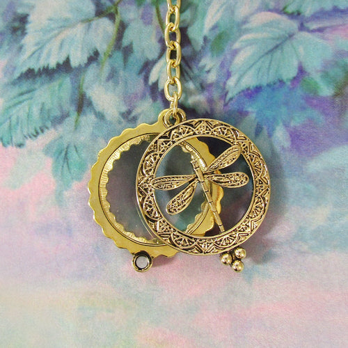 Inspiration Spinner 6 Times Magnifier Magnifying Glass Pendant Necklace, 30 inch Plus 3 inch Antique Gold