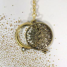 Load image into Gallery viewer, Byzantine Filigree 6 Times Magnifier Magnifying Glass Sliding Top Magnet Pendant Key Chain