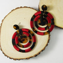 Load image into Gallery viewer, Acetate Resin Thread Wrap Round Dangle Post Earrings