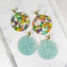 Load image into Gallery viewer, Acetate Resin Round Simple Post Earrings